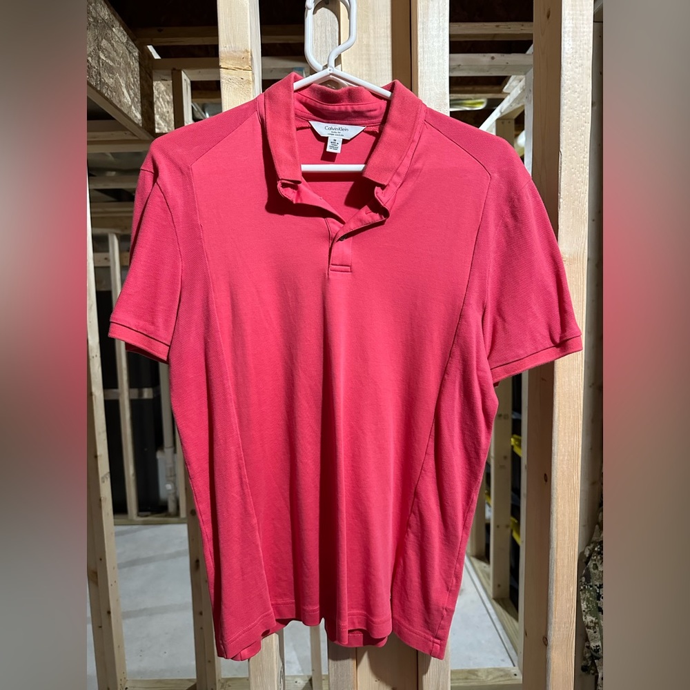 Calvin Klein Pink Men’s Medium Body Fit